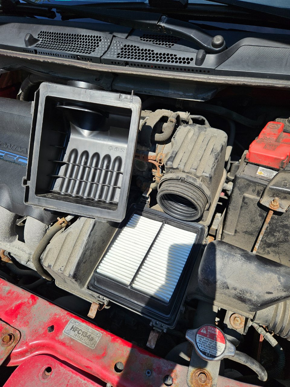 2007-2008 Honda Fit 1.5L Air Cleaner Intake Box Assembly OEM — photo 3