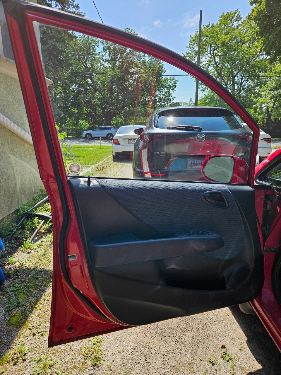 2008 Honda Fit Front Left Driver Door Assembly Red - Master Switch — photo 3